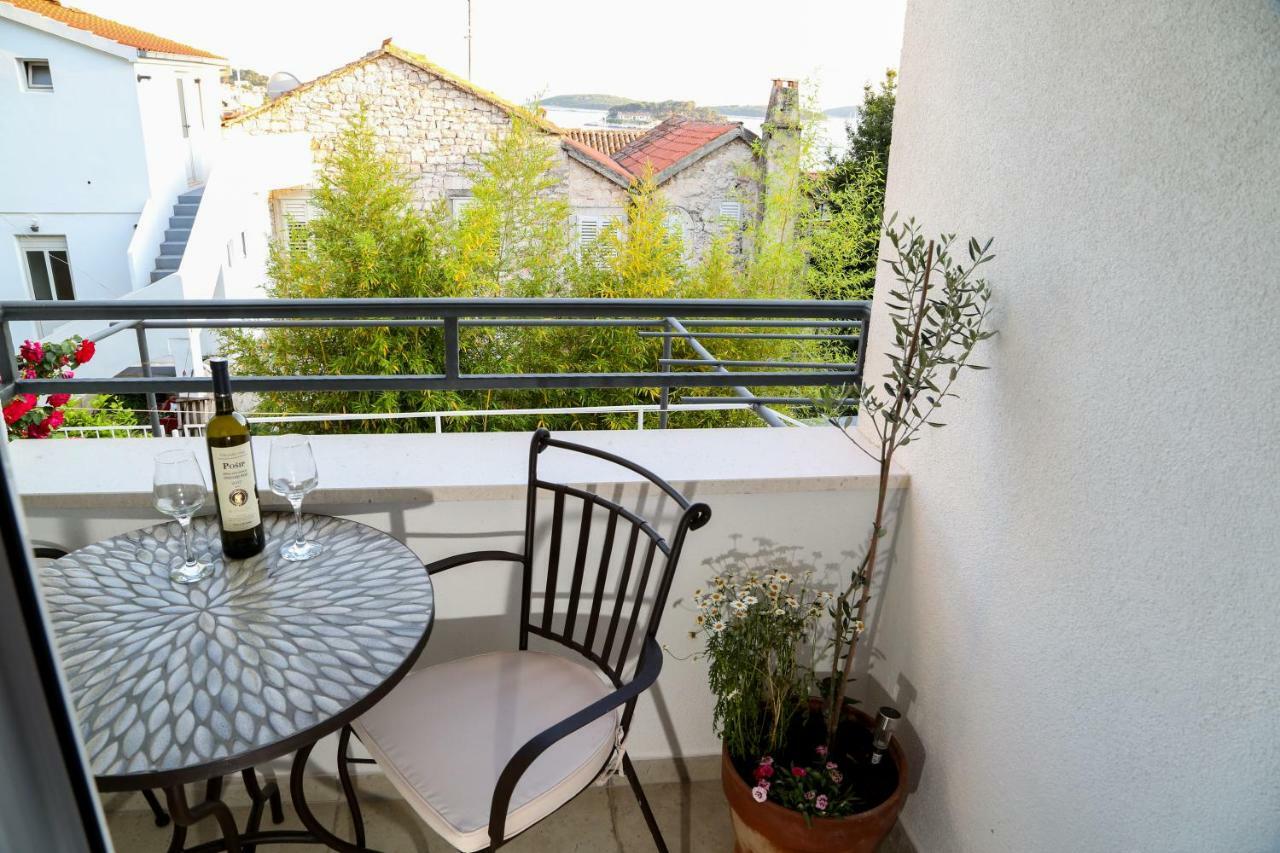 Apartments Sunset Хвар Экстерьер фото